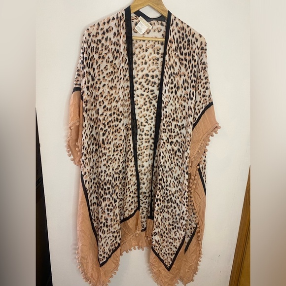 Anthropologie Other - Anthropologie Shiraleah Chicago Pom Pom Leopard Kimono Duster